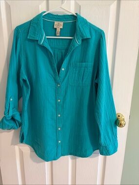 St. John’s Bay Women's Teal Button-Up Shirt - Unknown Brand